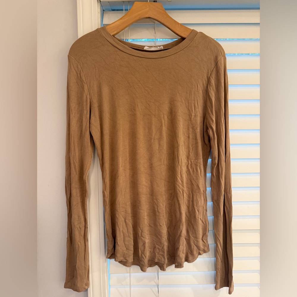 TALULAH essential ribbed long sleeve in Latte